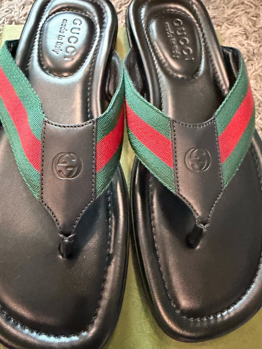 Gucci Men’s thong sandal with Web - Size 6.5